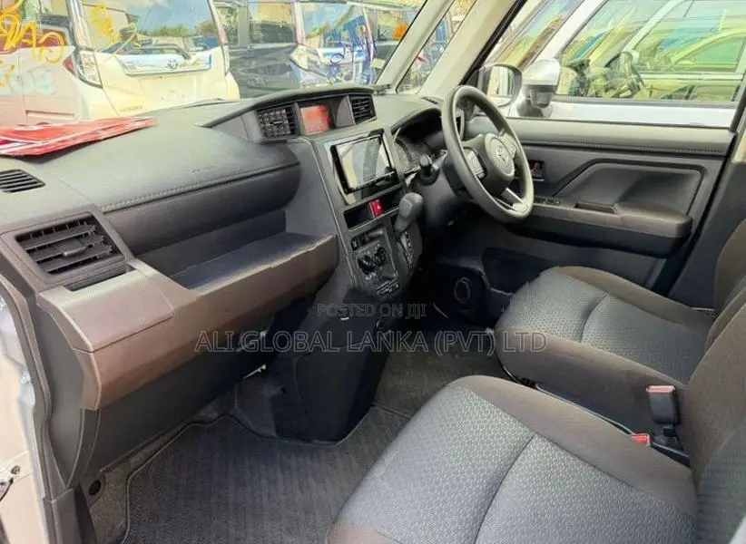 Toyota Roomy X Grade 2023