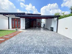 Brand New House For Sale in Athurugiriya
