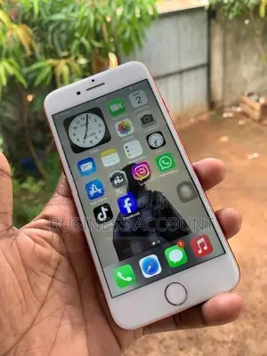 Apple iPhone 7 128GB (Used)