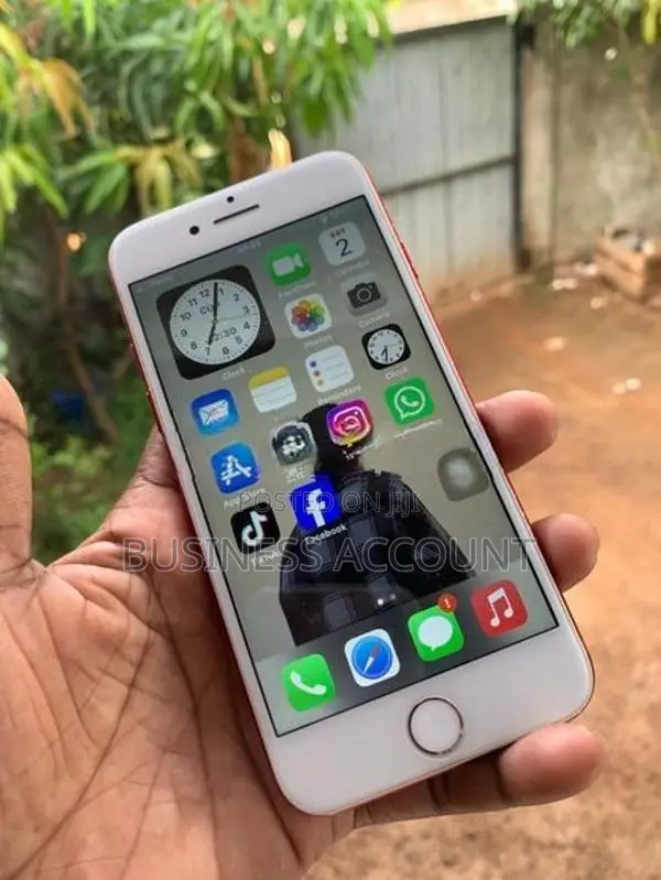 Apple iPhone 7 128GB (Used)