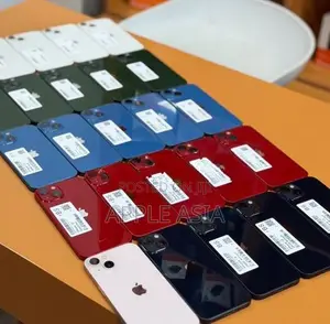 Apple iPhone 13 (Used)