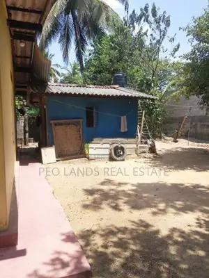 (ML380) 17 Perch Land with House for Sale in Kaduwela