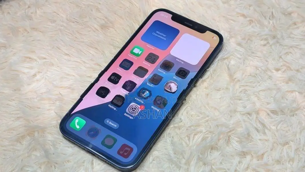 Apple iPhone 12 128GB (Used)