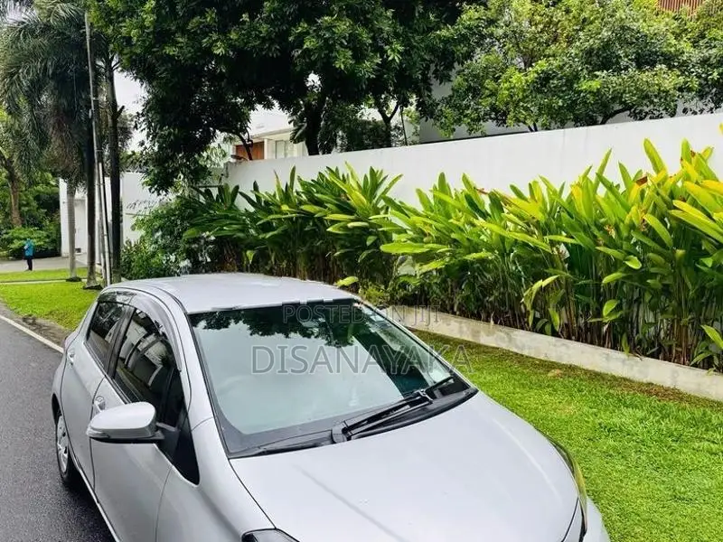 Toyota Vitz 2016