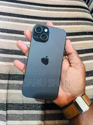 Apple iPhone 15 (Used)