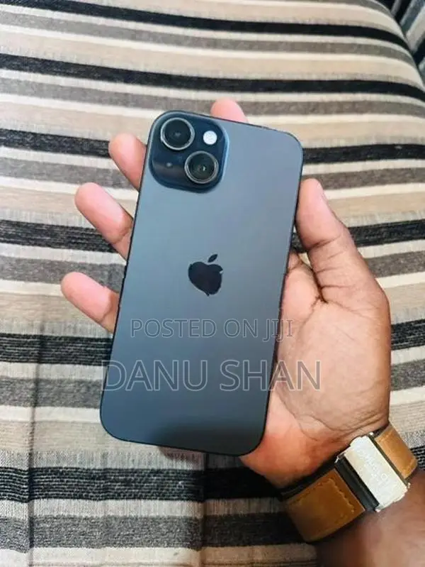 Apple iPhone 15 (Used)