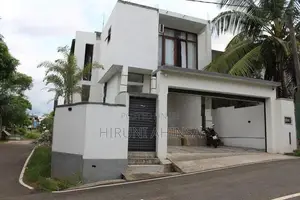 House For Sale In Athurugiriya