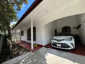 19 Perches House for Sale in Kottawa