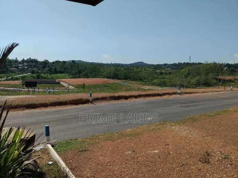 කලුතර හොඳම බිම් කොටස්