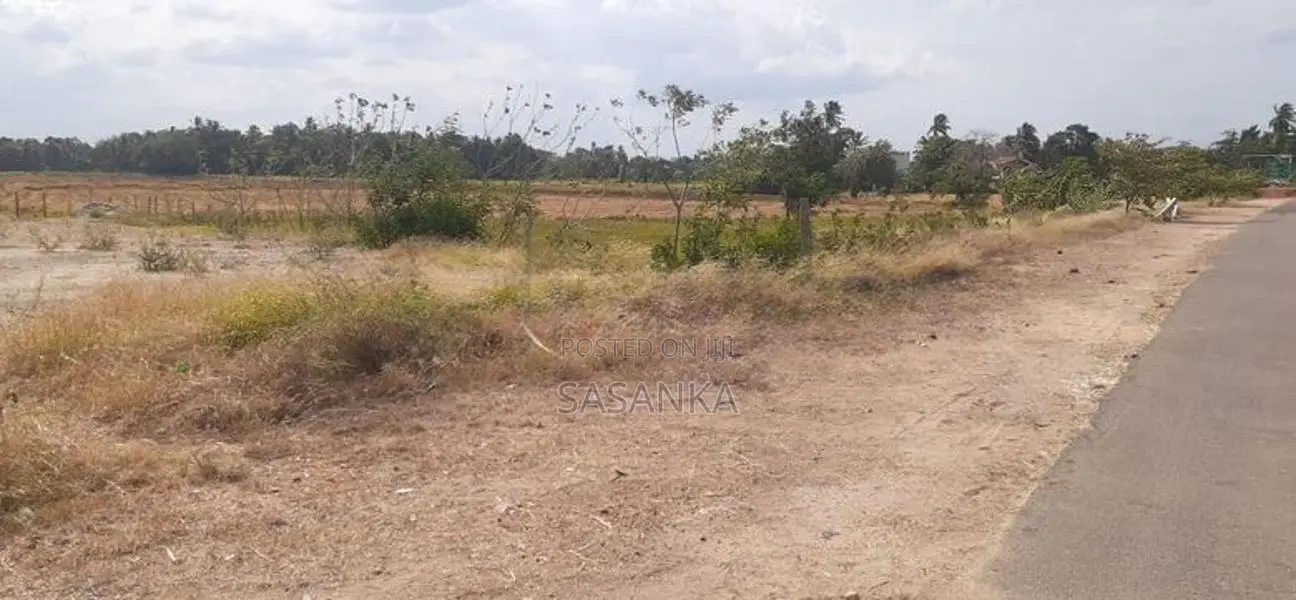Kaduruwela Town 64 Perches Bare Land For Lease