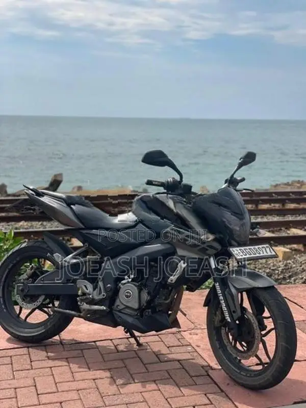 Bajaj Pulsar NS200 2018