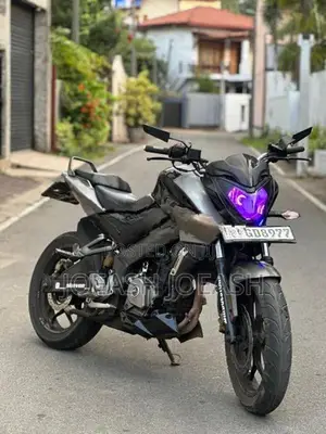 Bajaj Pulsar NS200 2018