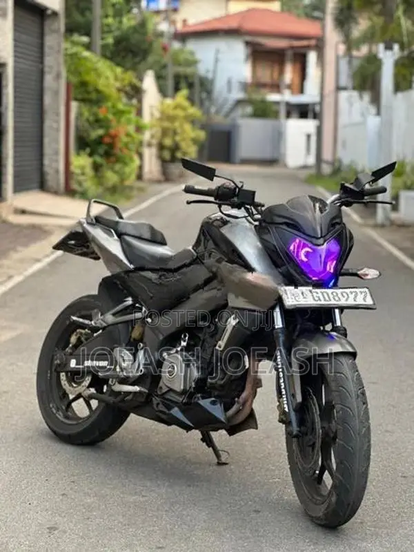 Bajaj Pulsar NS200 2018