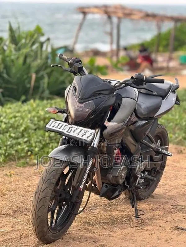 Bajaj Pulsar NS200 2018