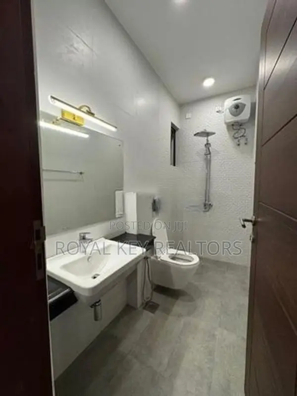 Trend Panaroma – 03 Bedroom Furnished Apartment for Rent Col 6