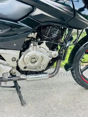 Bajaj Pulsar 180 2016