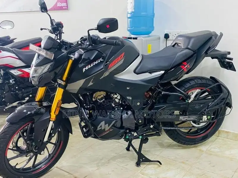 Hero Hunk 160R 4V 2026