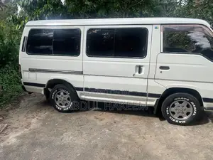 Nissan Caravan 1992