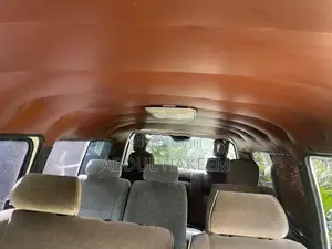 Nissan Caravan 1992