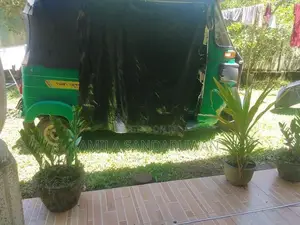 Bajaj RE 2015