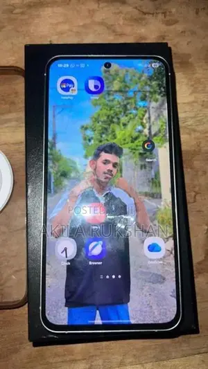 Samsung Galaxy S24 FE (Used)