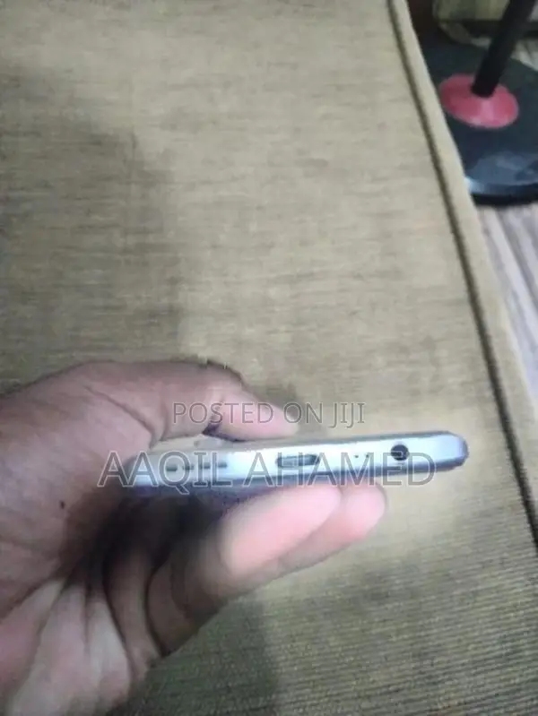 Realme 8 (Used)