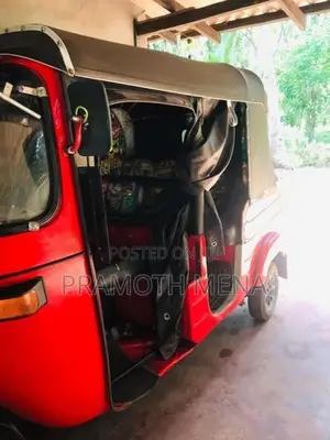 Bajaj RE 2004