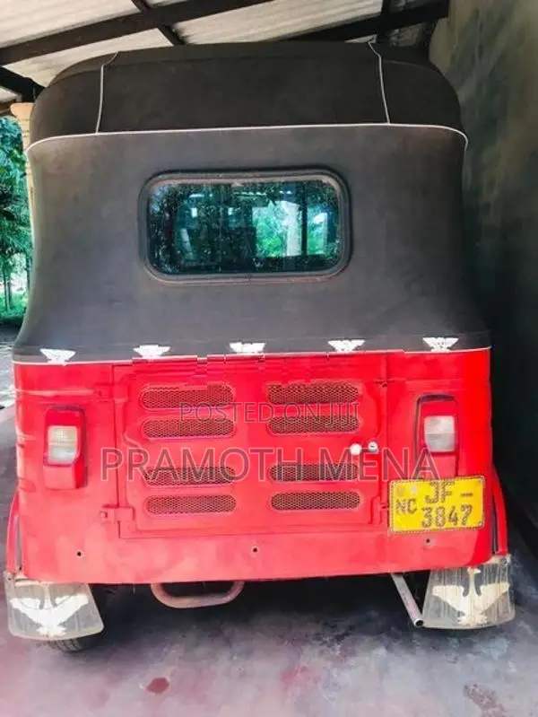 Bajaj RE 2004