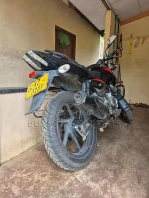 Bajaj Pulsar 180 2012