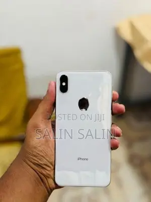 Apple iPhone XS Max (Used)