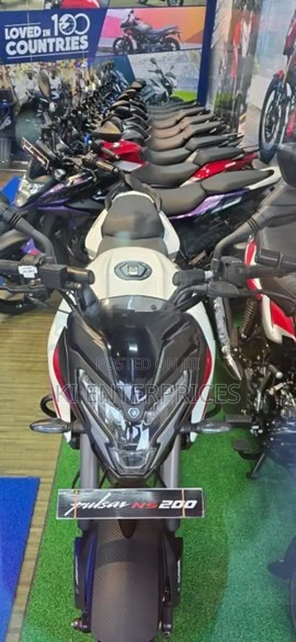 Bajaj Pulsar NS200 2026