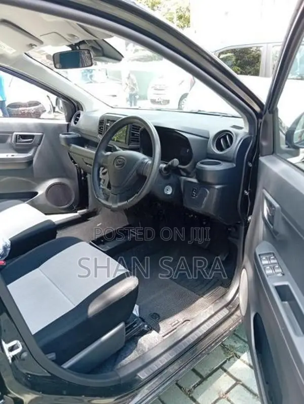 Daihatsu Mira L 2023