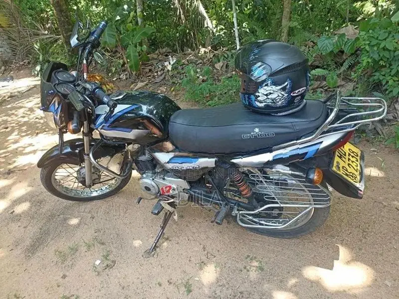 Bajaj CT100 2006