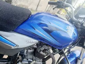 Bajaj Platina 100 2011