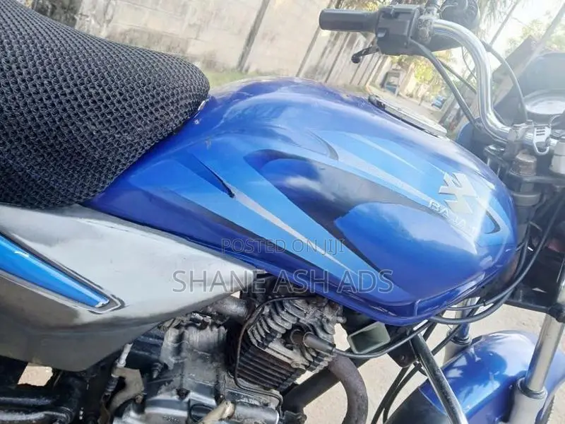 Bajaj Platina 100 2011