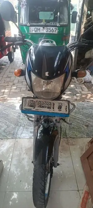 Bajaj CT100 2016