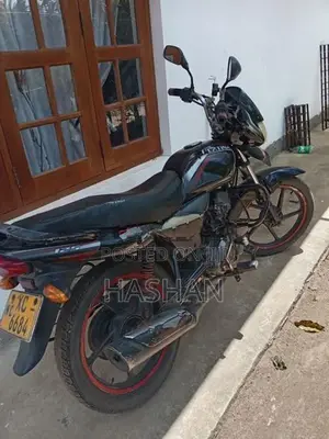 Bajaj Platina 2013