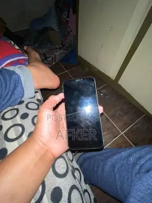 Apple iPhone X (Used)