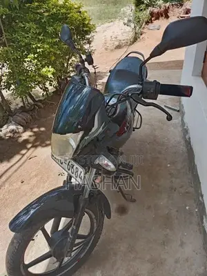Bajaj Platina 2013