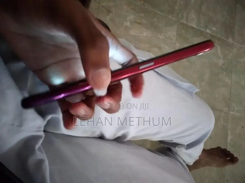 Oppo F9 1 (Used)