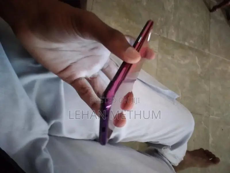 Oppo F9 1 (Used)