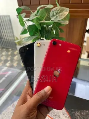 Apple iPhone SE 2 (Used)