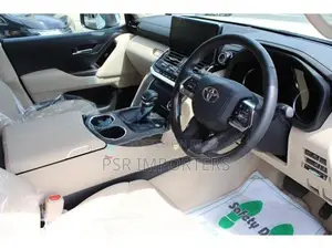 Toyota Land Cruiser Sahara LC300 ZX 2024