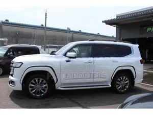 Toyota Land Cruiser Sahara LC300 ZX 2024