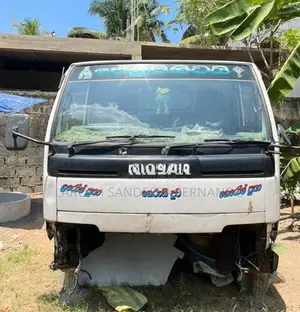 Nissan Atlas 200 Front Body