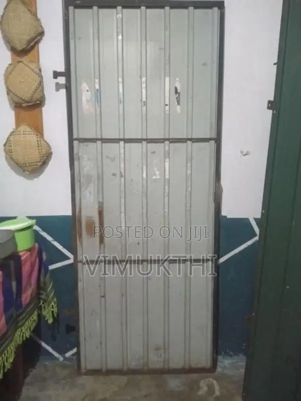 Amano Door