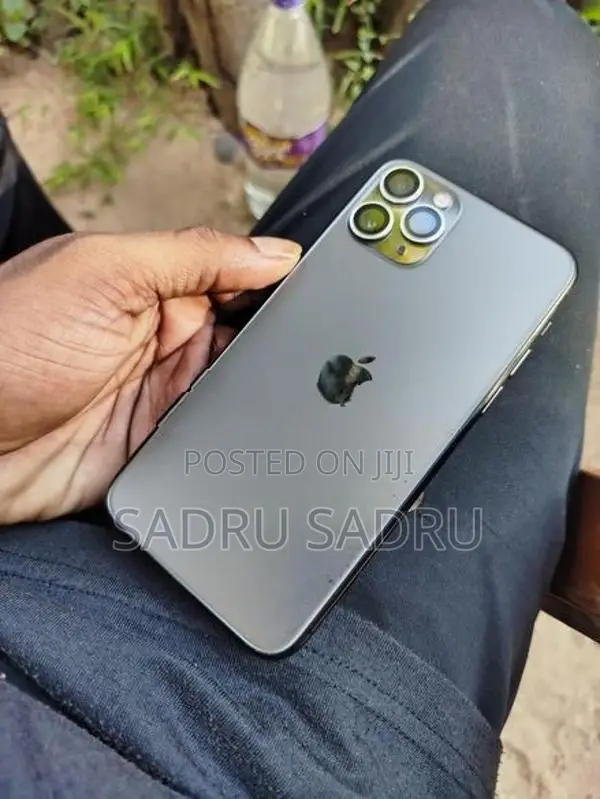 Apple iPhone 11 Pro (Used)