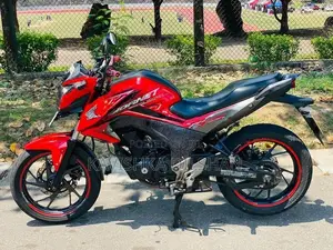 Honda CB Hornet 2017