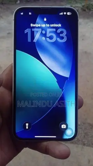 Apple iPhone 13 (Used)
