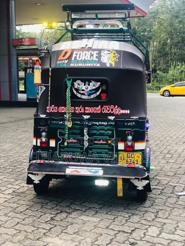 Bajaj RE 2003